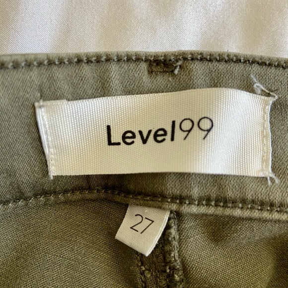 Level 99 Lara Utility Jogger Pant in Relish with Ankle Side Zip. Size 27. - Picture 4 of 4
